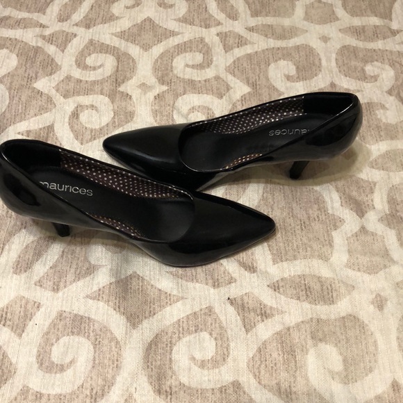Maurice’s heels in black - Picture 2 of 8